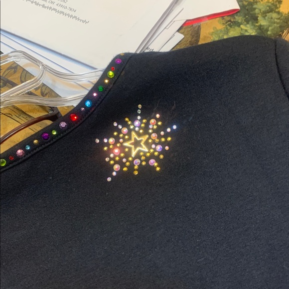 Quacker Factory Black Top with Angel Design - Picture 6 of 7